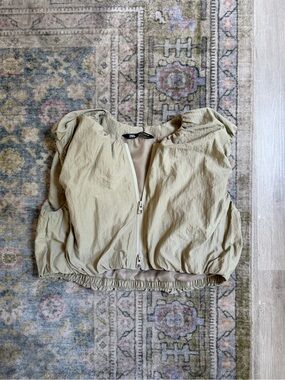 Zara Cream Cropped Zip-Front Puff Sleeve Top